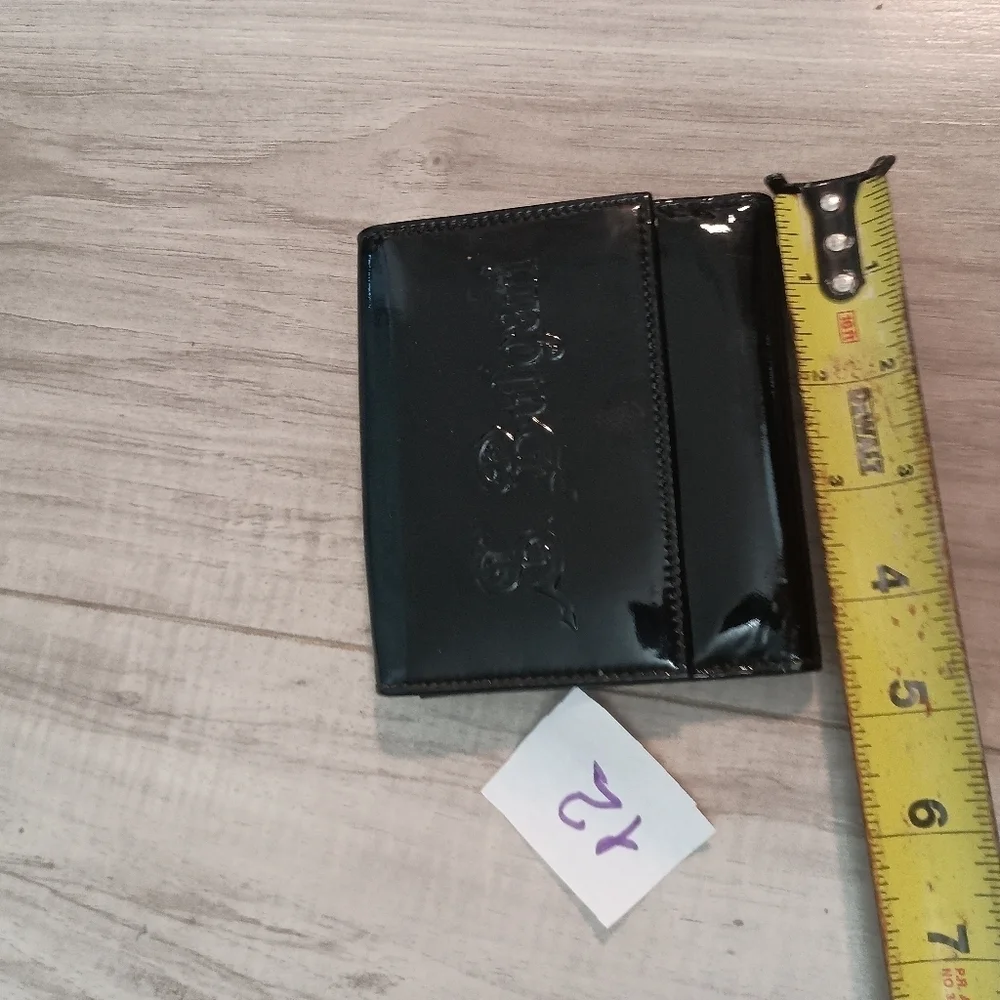 S BVLGARI Black Patent Leather Buckle Medium Wallet